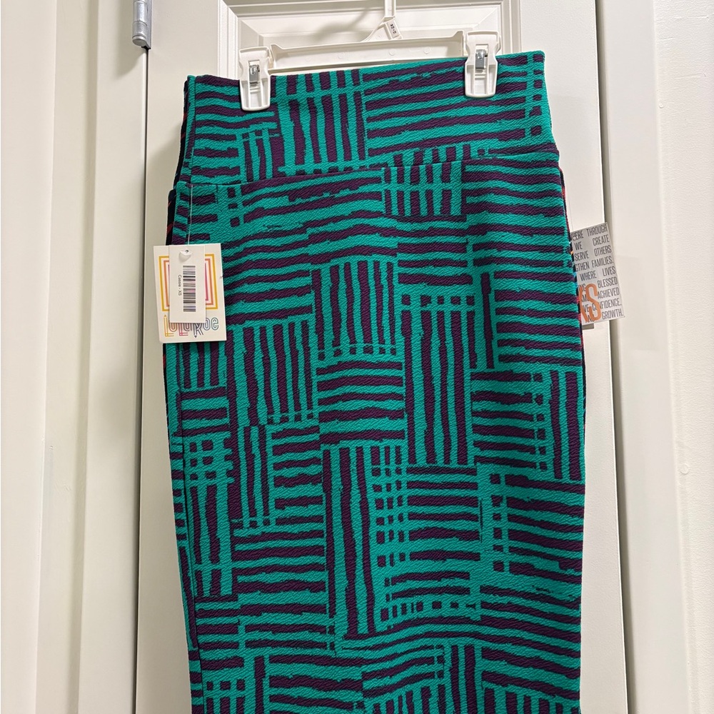 Green Midi Pencil Skirt for Cocktail Nights